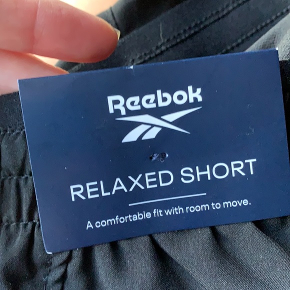 NWT Reebok running short - Picture 4 of 7
